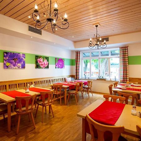 Gasthaus Und Hotel Goettler Josef Rumeltshausen エクステリア 写真