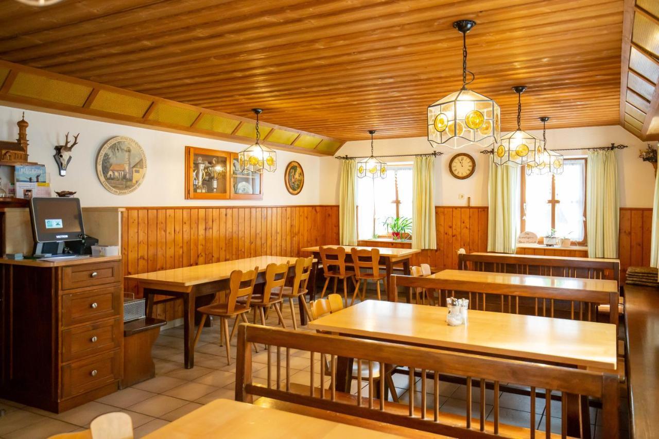 Gasthaus Und Hotel Goettler Josef Rumeltshausen エクステリア 写真